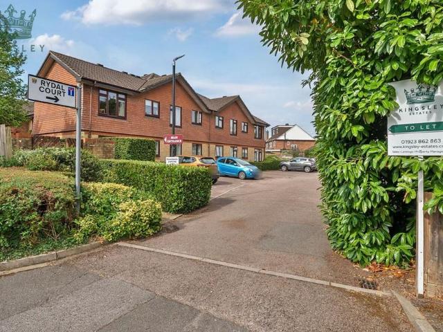 Apartment for rent in Watford Heath, North Watford