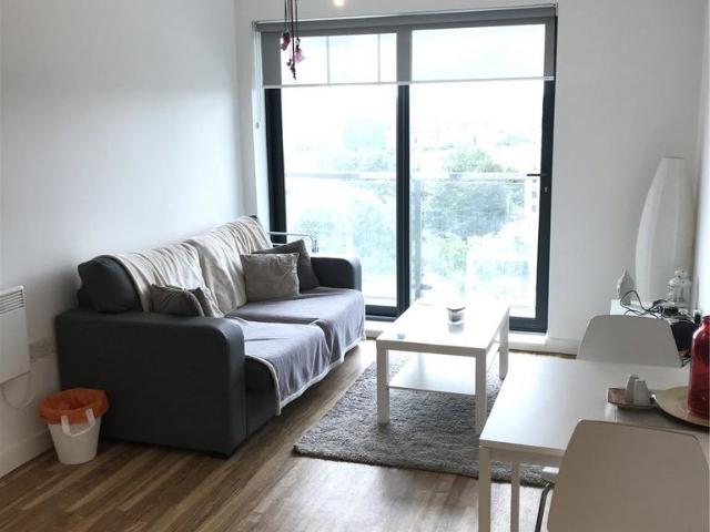 Flat for rent in Richmond Hill, West Yorkshire