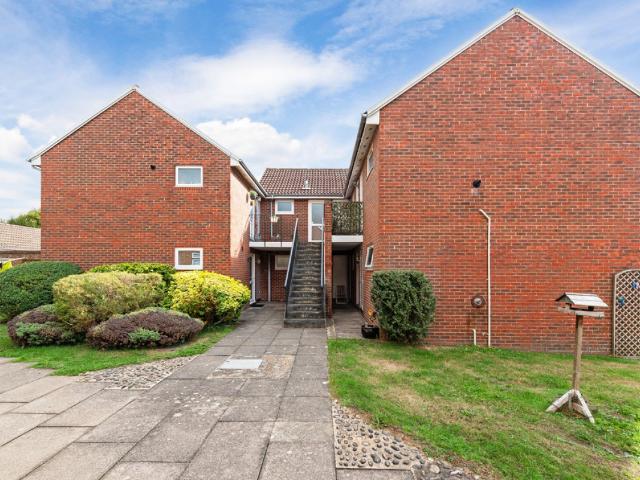 Apartment for rent in Petersfield, Bolton Low Houses