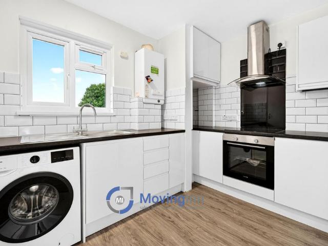 Flat for rent in London Borough of Croydon, Greater London