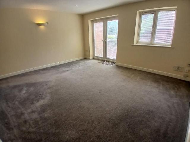 Apartment for rent in Beaconside, Baswich