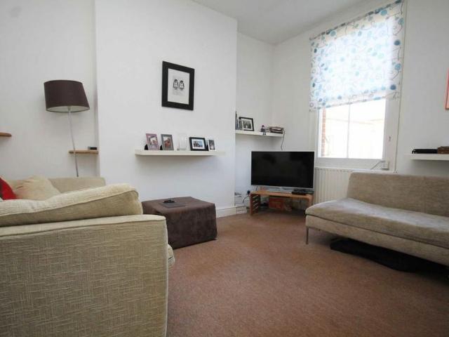 Apartment for rent in Surbiton, Greater London