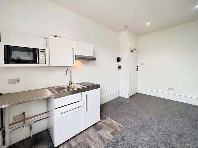Flat for rent in Southsea, City Of Portsmouth