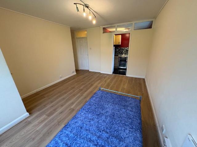 Apartment for rent in Jackmans Estate, King's Walden