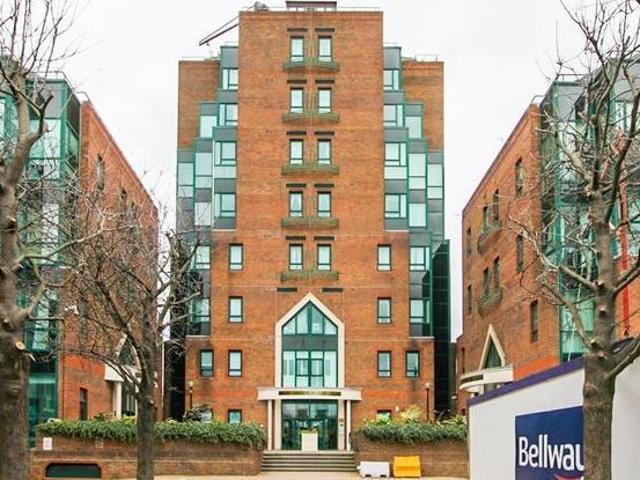 Flat for rent in Isle Of Dogs, Greater London