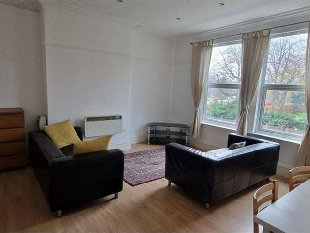 Apartment for rent in Hyde Park, West Yorkshire