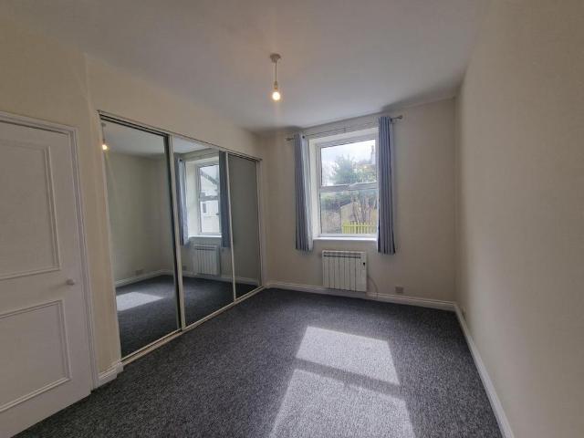 Apartment for rent in Upper Walmer, Ash