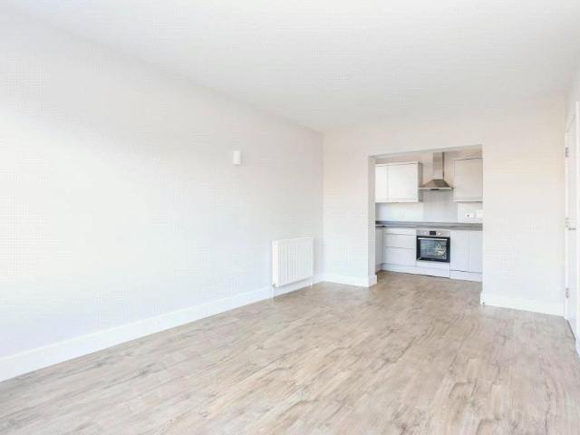 Apartment for rent in Sunningdale