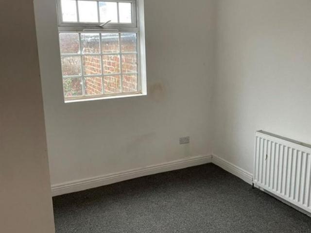Apartment for rent in Castle, Leftwich