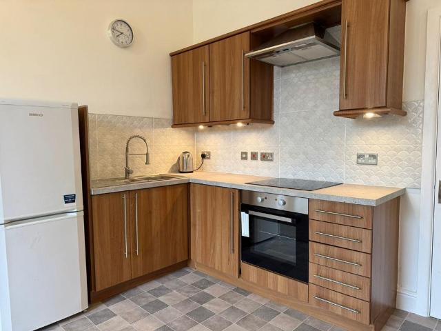 Flat for rent in Eightlands, Dewsbury
