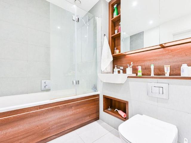 Apartment for rent in Greater London