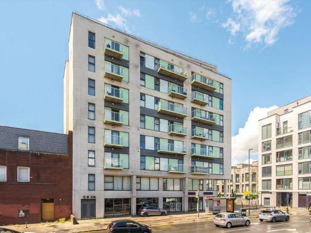 Apartment for rent in London Borough of Merton, South Wimbledon