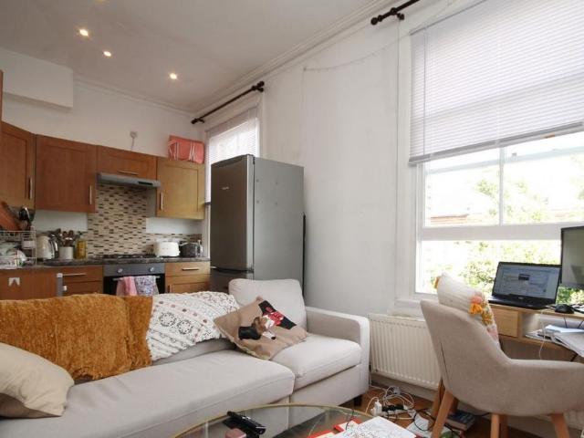 Apartment for rent in Holloway, Greater London