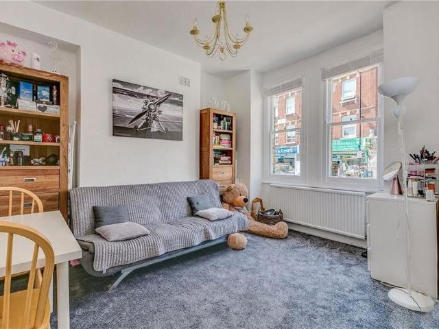 Apartment for rent in Fulham, Greater London