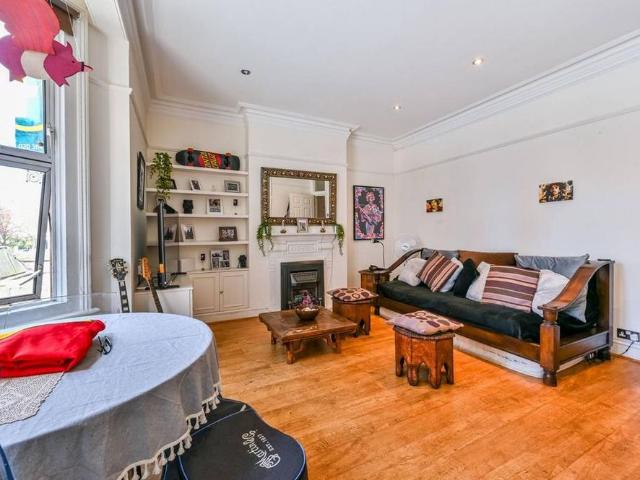 Apartment for rent in Paddington, Isle Of Man