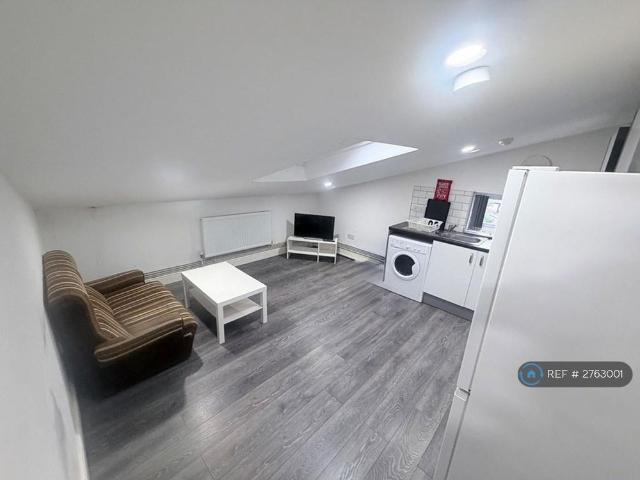 Apartment for rent in Falcon Lodge, Wales