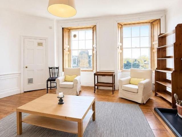 Apartment for rent in Gayfield, Broughton