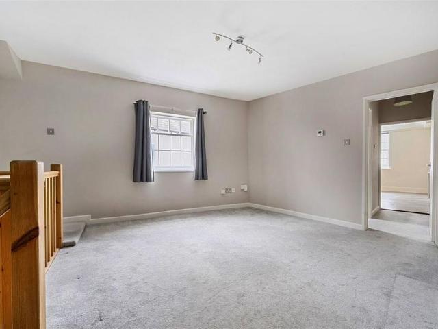 Apartment for rent in Spring Vale, Hampshire