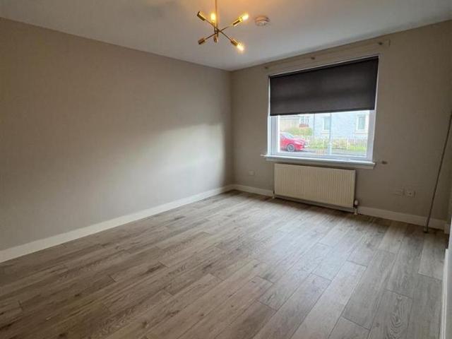 Apartment for rent in Viewpark, Scotland