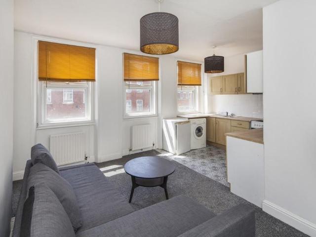 Apartment for rent in Camberwell, Greater London