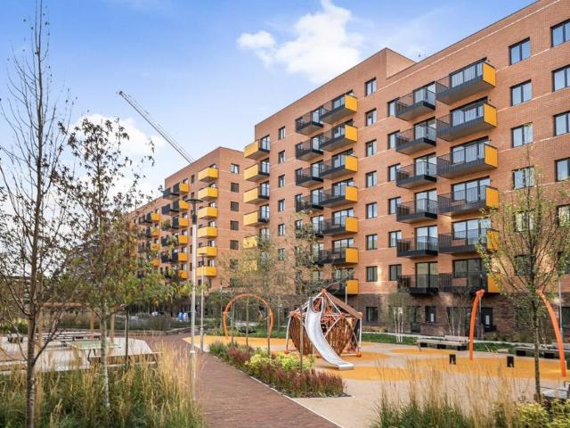 Flat for rent in Roding Riverside, Isle Of Man