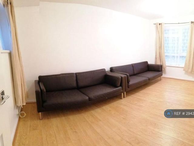 Apartment for rent in Cookridge, West Yorkshire