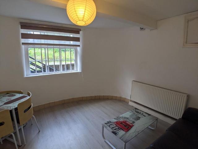 Apartment for rent in Chorlton-on-Medlock, Georgia