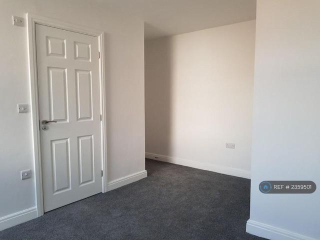 Apartment for rent in Armley, Isle Of Man
