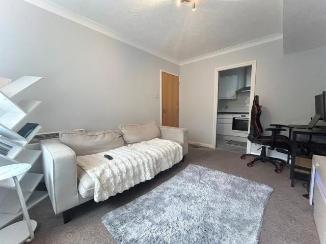 Apartment for rent in Carshalton Beeches, Greater London