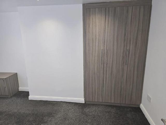 Flat for rent in Farringdon Park, Higher Bartle