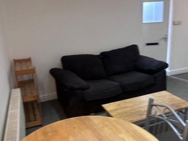 Apartment for rent in Stamford Hill, Greater London