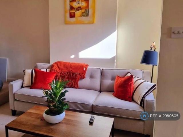 Apartment for rent in London Borough of Ealing, Greater London