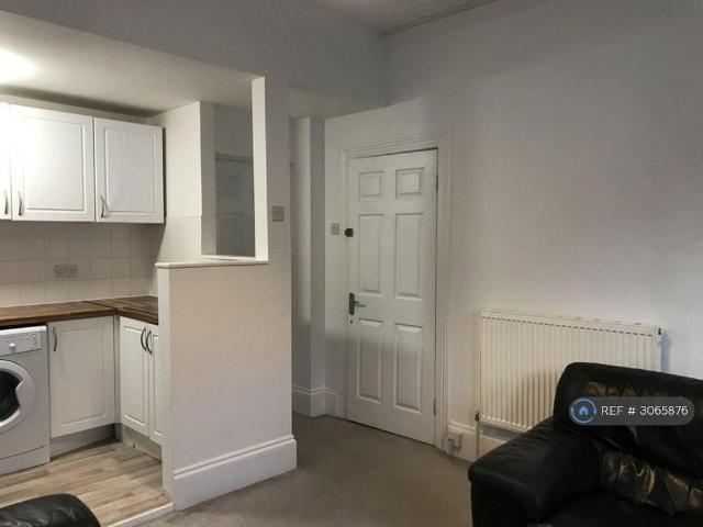 Apartment for rent in Lipson Vale, Plymouth
