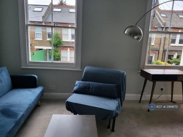 Flat for rent in Shepherd's Bush, Greater London