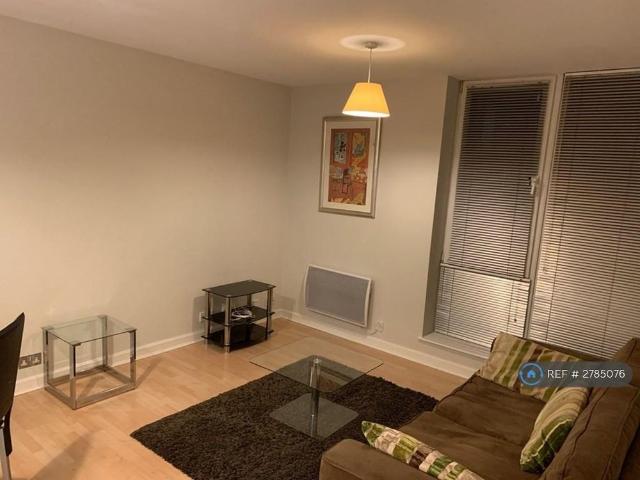Apartment for rent in Rodbourne, Swindon