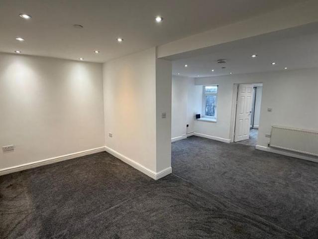 Apartment for rent in Blackwood, Caerphilly