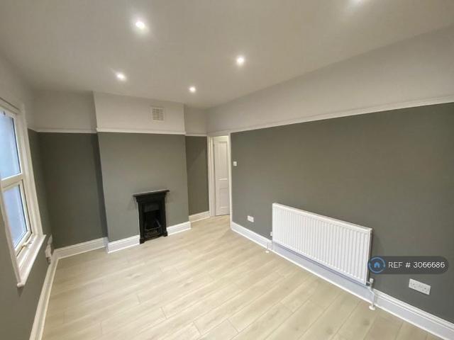 Apartment for rent in London Borough of Lambeth, Greater London