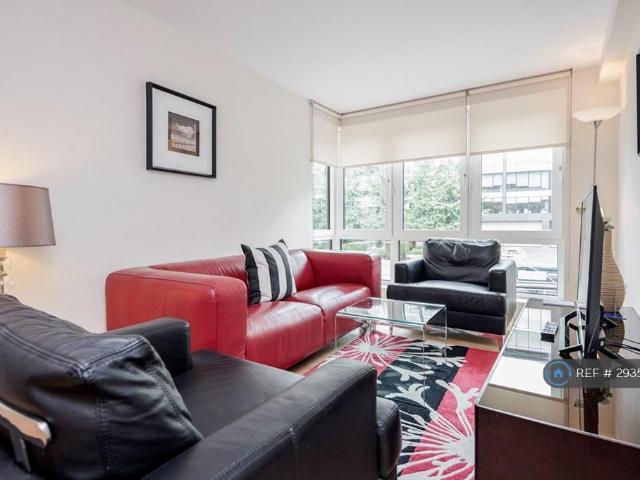 Flat for rent in Lyons, Greater London