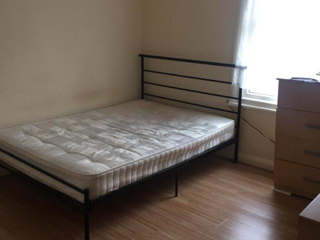 Flat for rent in Maryland, Greater London