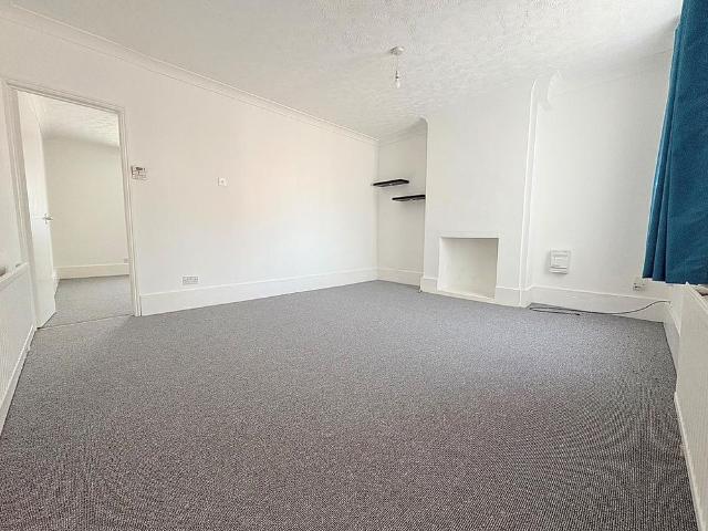Apartment for rent in Brompton, Gillingham