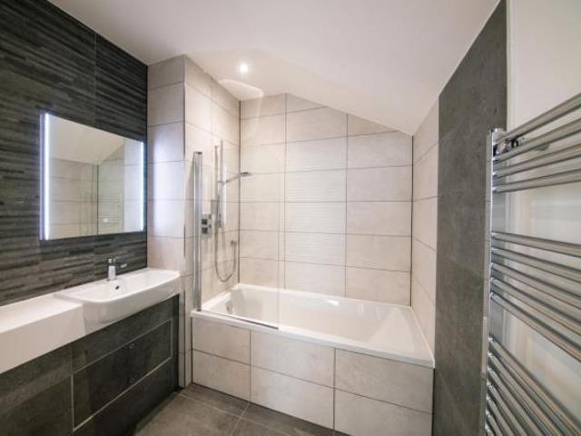 Flat for rent in Winklebury, Priest Down