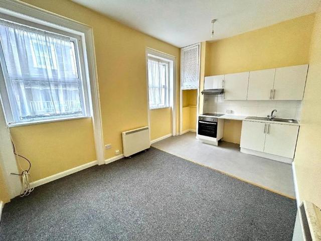 Apartment for rent in Cliftonville West, Acol