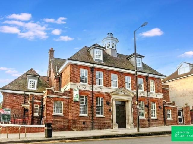 Flat for rent in High Barnet, Greater London