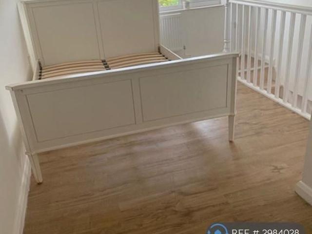 Apartment for rent in Brompton, Gillingham