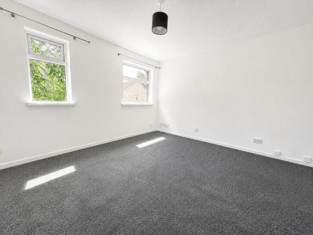 Apartment for rent in Falcon Lodge, Wales