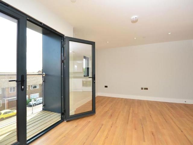 Apartment for rent in Woking, Surrey