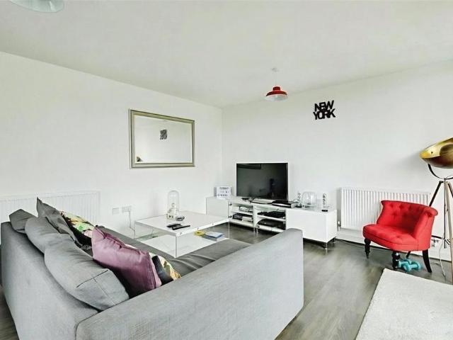 Apartment for rent in London Borough of Hounslow, Greater London