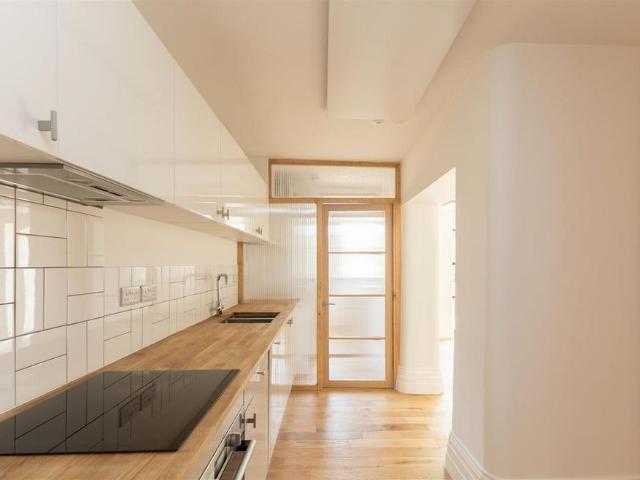 Apartment for rent in Silverhill, Guestling Green