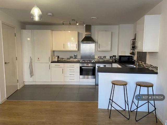 Flat for rent in London Borough of Lewisham, Bell Green