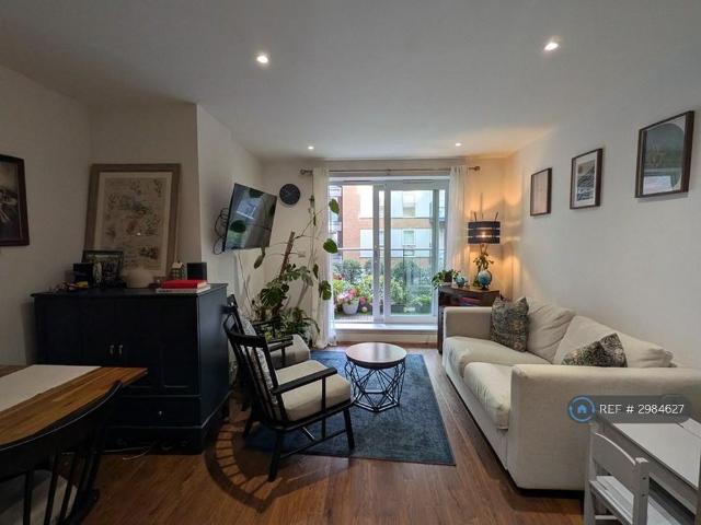 Apartment for rent in London Borough of Ealing, Greater London